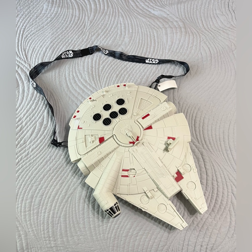 DISNEY PARKS Star Wars Millenium Falcon Light Up Popcorn Bucket with Strap